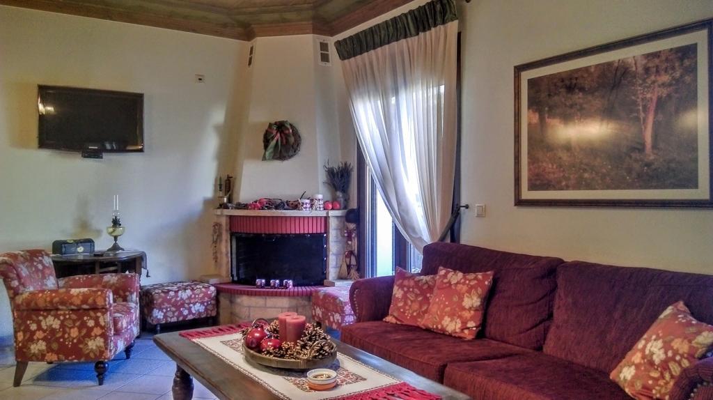 Valentini Guesthouse Karpenísion Exteriér fotografie