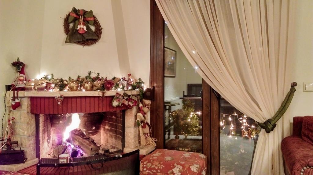 Valentini Guesthouse Karpenísion Exteriér fotografie