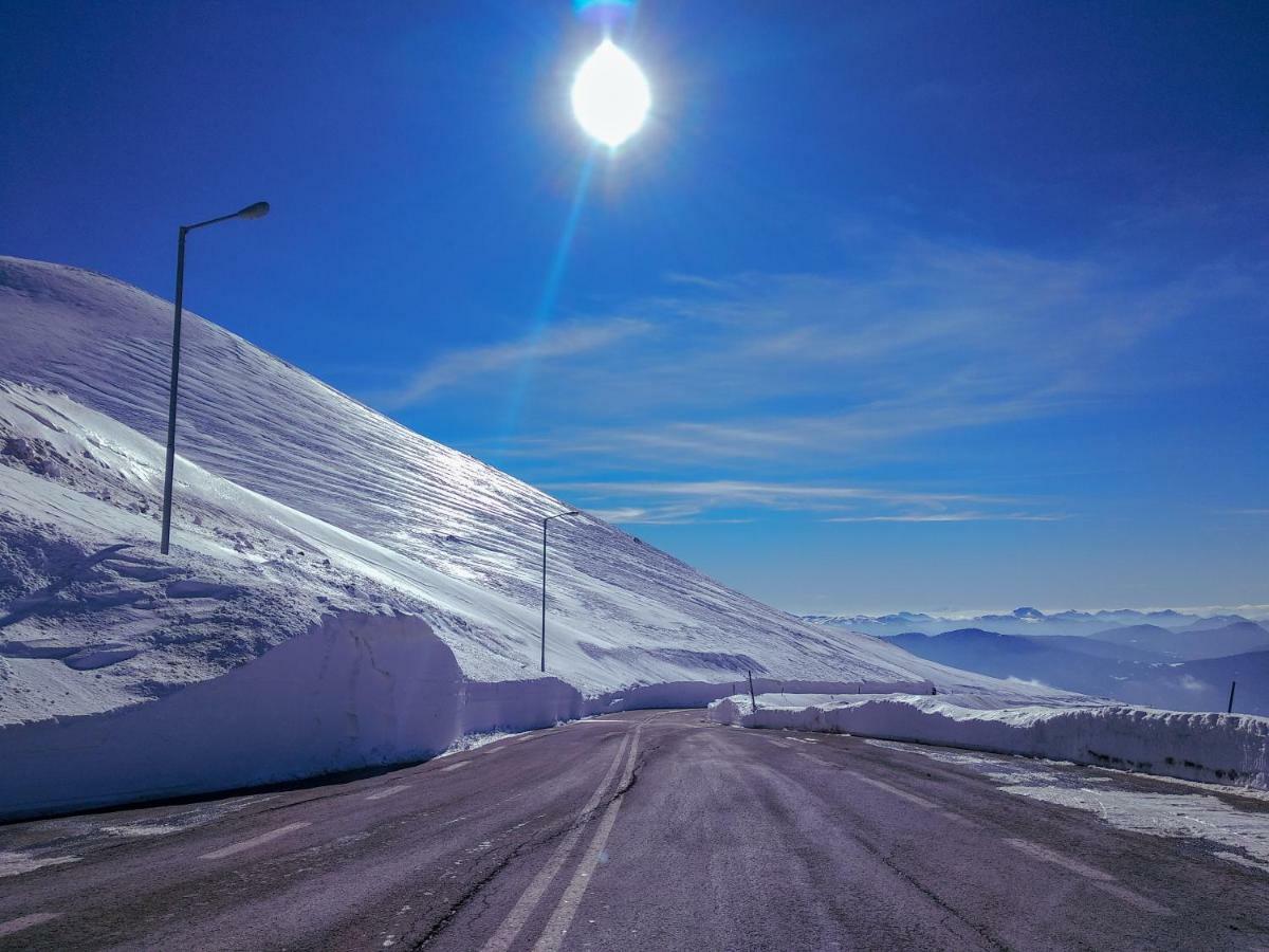 Valentini Guesthouse Karpenísion Exteriér fotografie